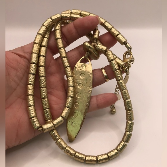 Chico’s Gold-Tone Arrowhead Pendant Necklace - Picture 9 of 9